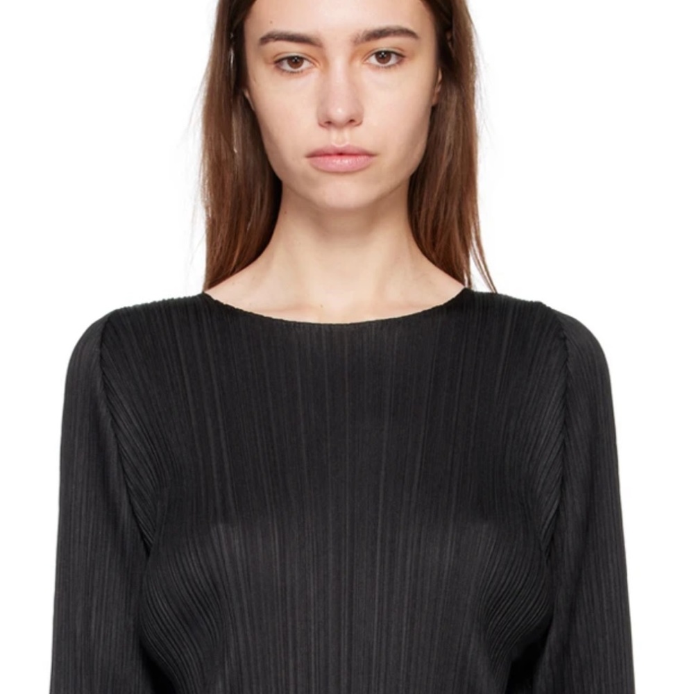 PLEATS PLEASE  ISSEY MIYAKE top